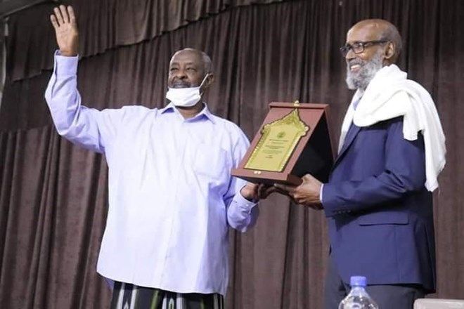 Former Somali Air Force pilot honoured for refusing to bomb Hargeisa in ...